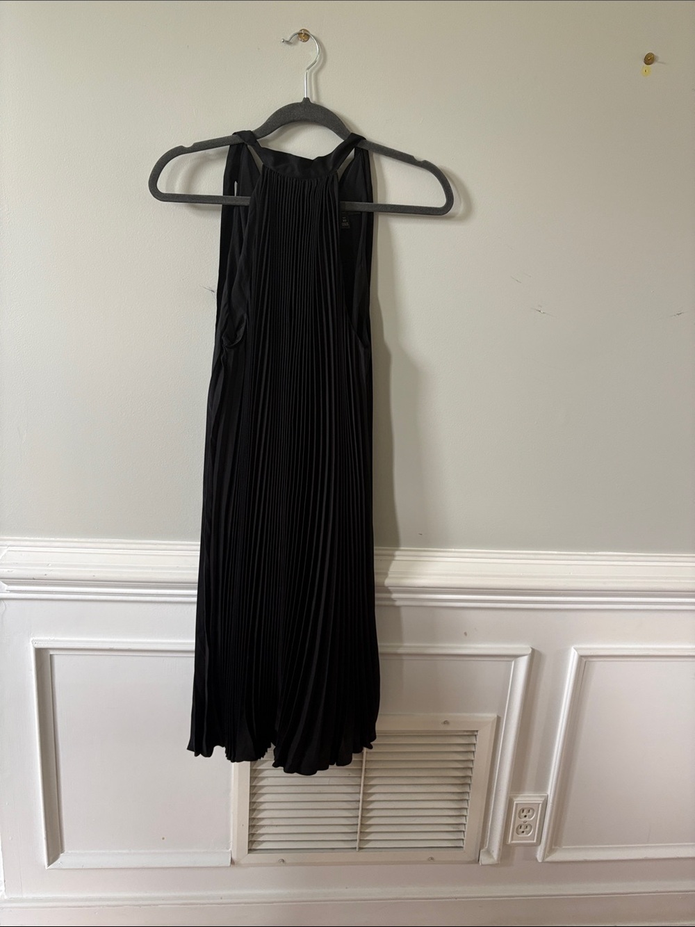 Black Banana Republic Factory Pleated dress size 10 tall